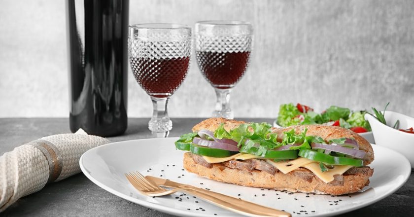 Pairing Wines and Sides with Your Spicy Tuna Sandwich
